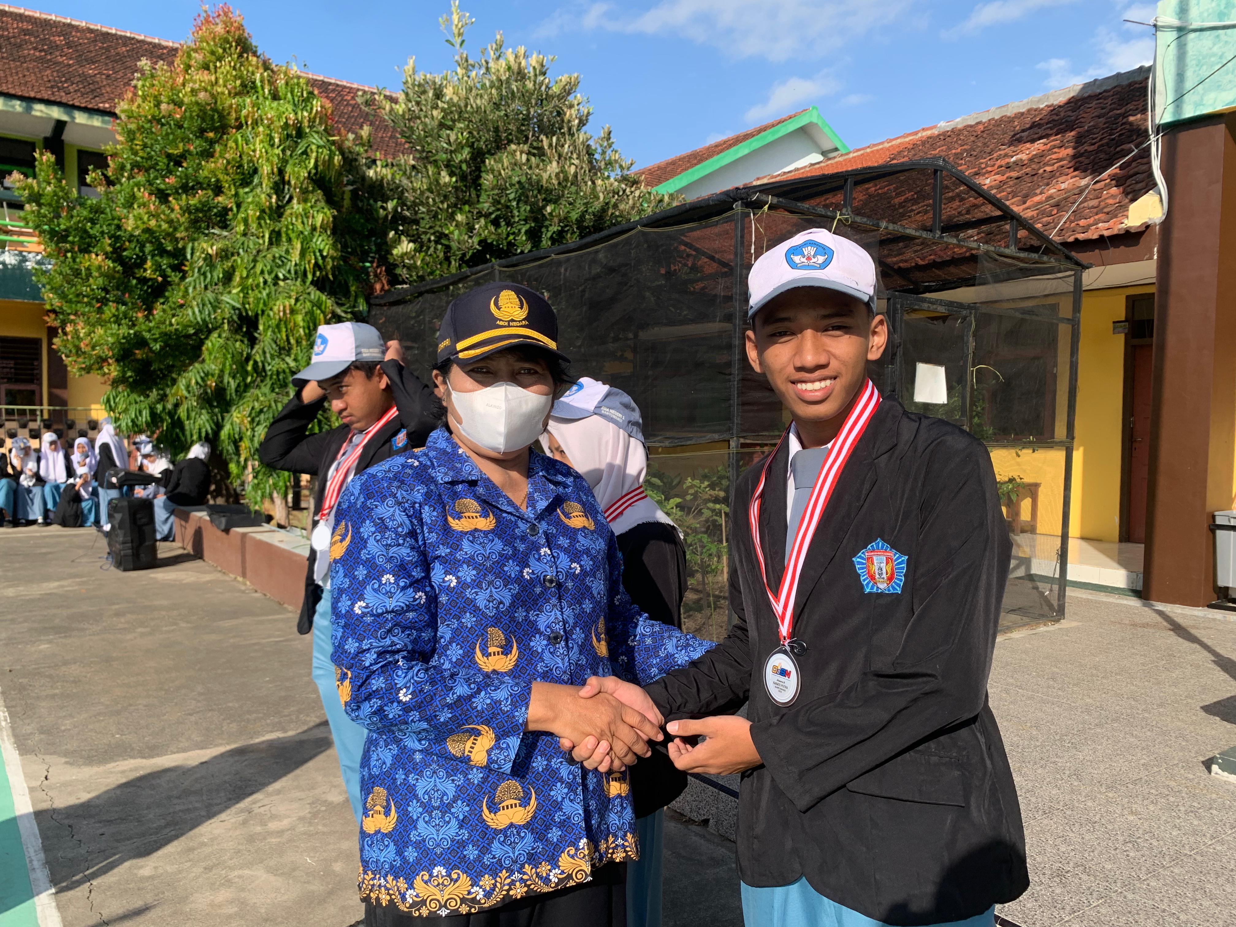 OLIMPIADE OLAHRAGA SISWA NASIONAL