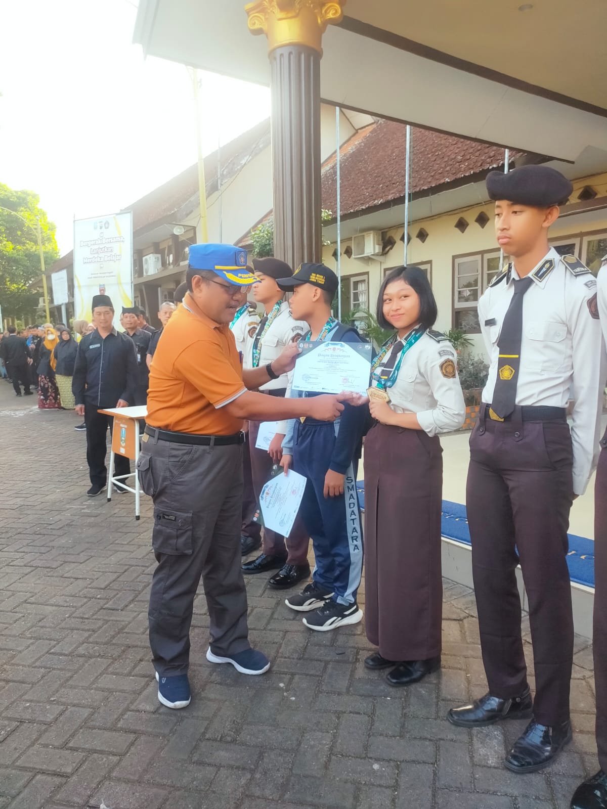 JUARA 1 KYOURUGI JUNIOR UNDER 46 KG KEJUARAAN TAEKWONDO INDONESIA MEMPEREBUTKAN PIALA PANGKOSRAD