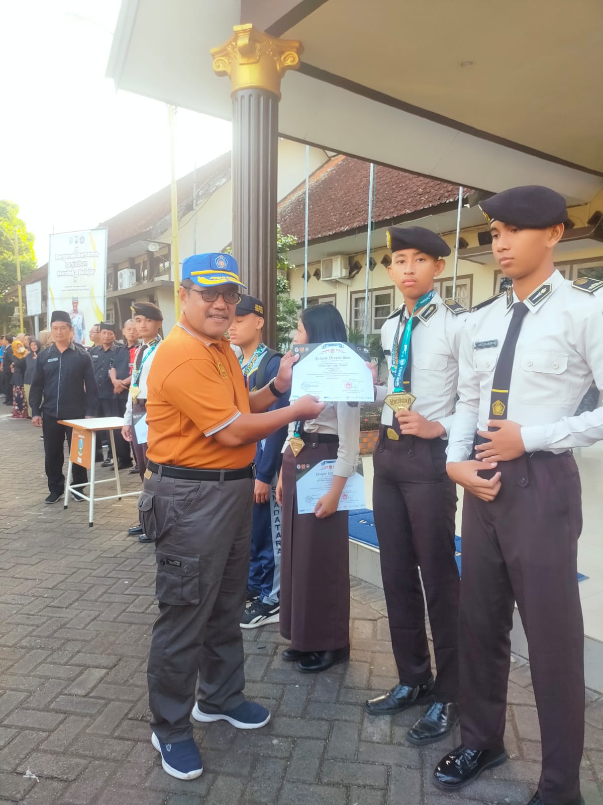 JUARA 1 KYOURUGI JUNIOR UNDER 51 KG KEJUARAAN TAEKWONDO INDONESIA MEMPEREBUTKAN PIALA PANGKOSRAD