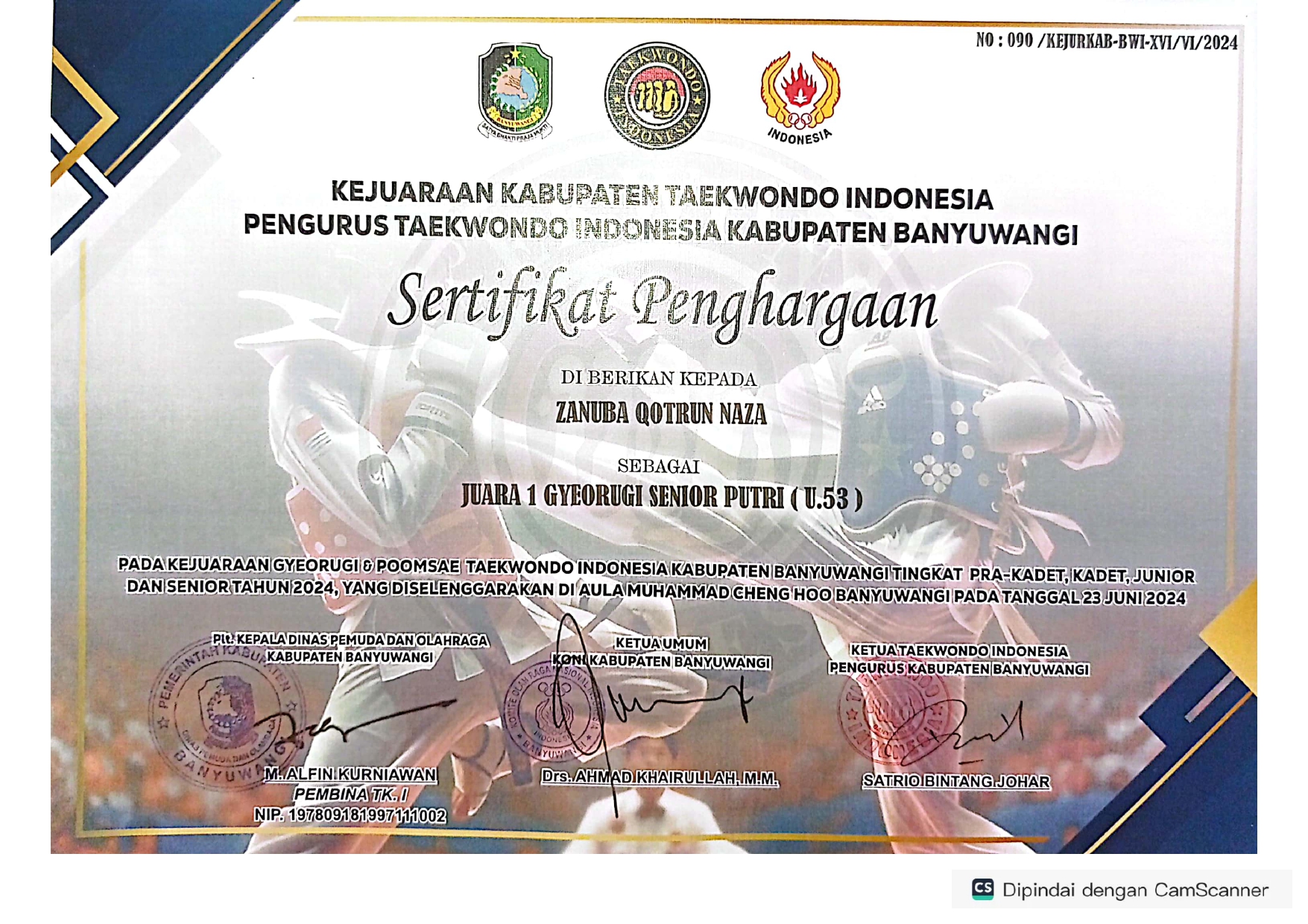 Juara 1 Gyeorugi Senior Putri (U.53) di Kejuaraan Gyeorogi & Poomsae Taekwondo Indonesia Kabupaten Banyuwangi Tahun 2024