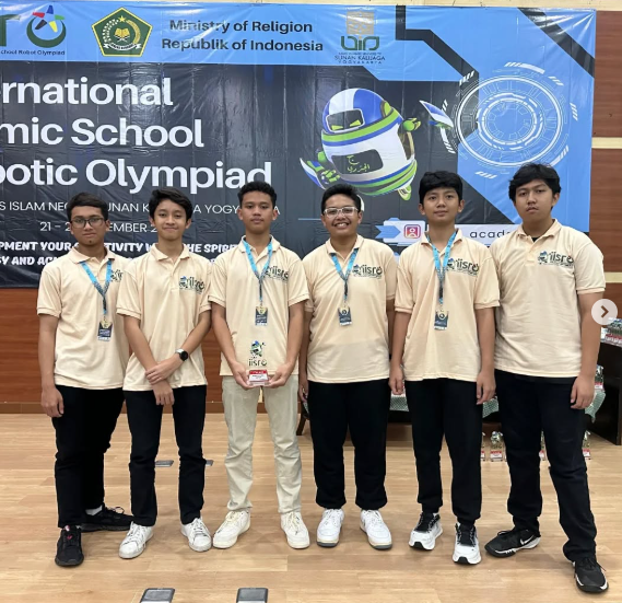 International Islamic School Robotic Olympiad (IISRO ) 2024-Juara 1 Robot Drone RC Open