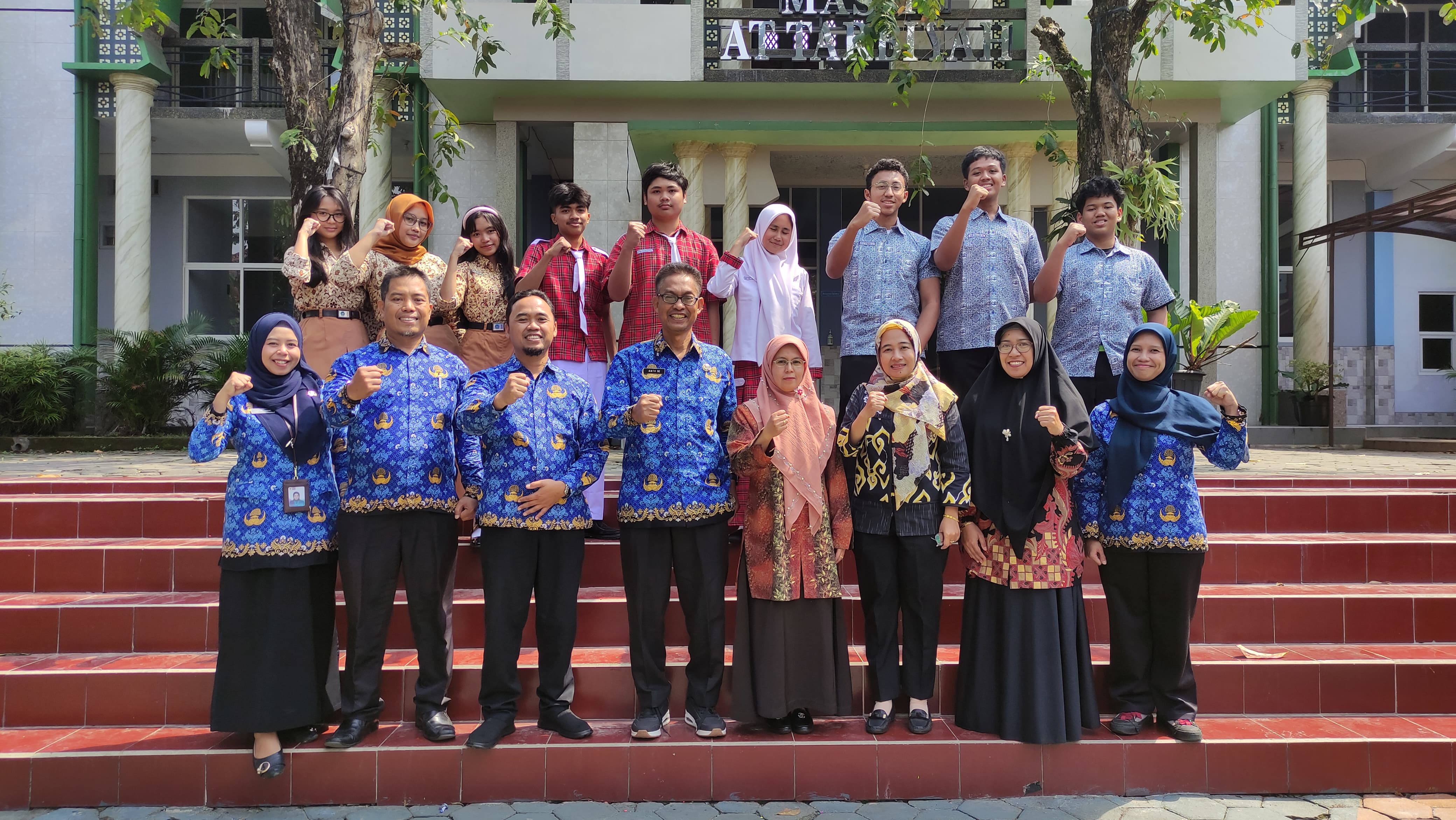 NATIONAL SCHOOLS DEBATING CHAMPIONSHIP (LOMBA DEBAT BAHASA INGGRIS)