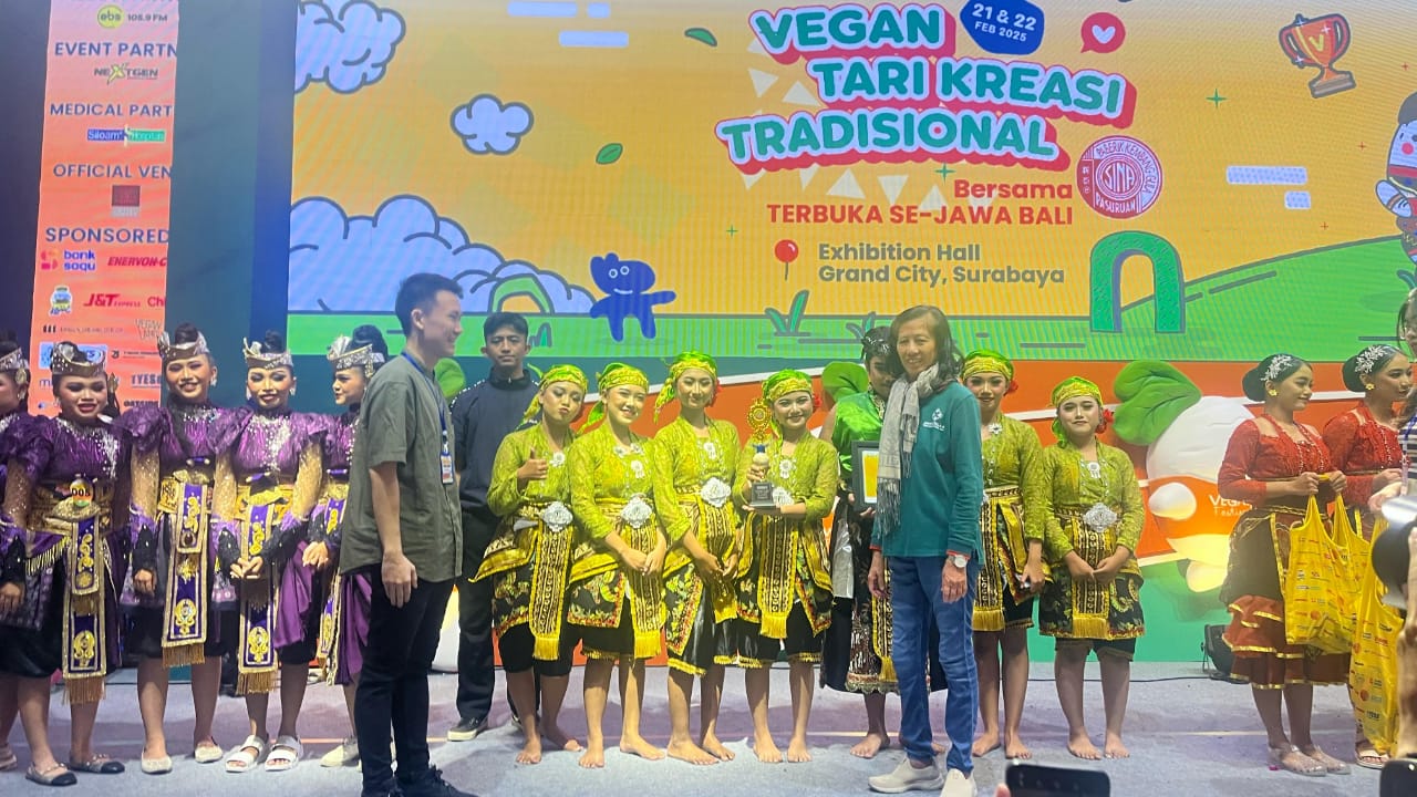 Juara 2 Kategori D (17-umum) Lomba Tari Kreasi Tradisional SE Jawa Bali
