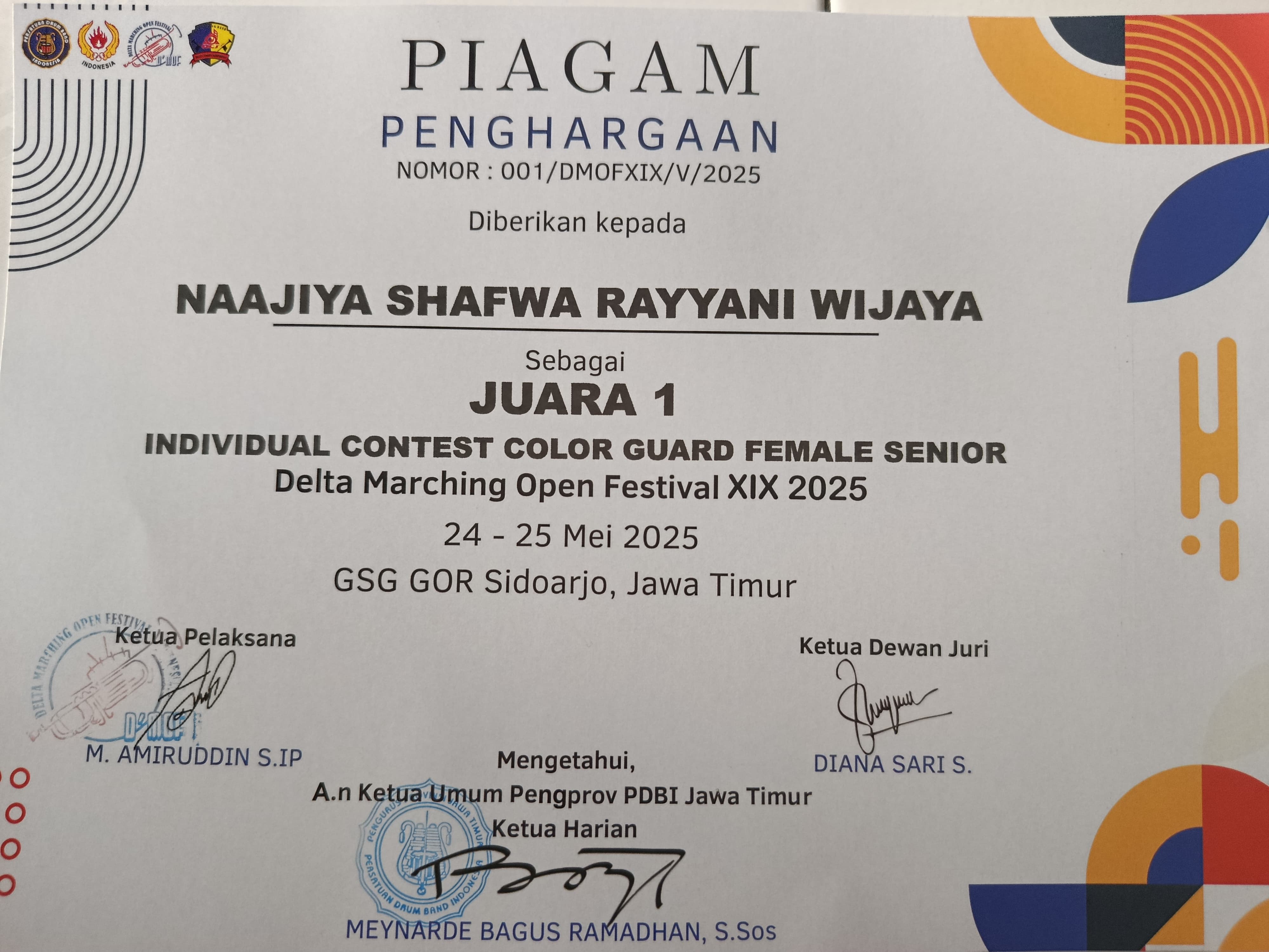 JUARA 1 INDIVIDUAL CONTEST COLOURGUARD FEMALE DIVISI SENIOR 
