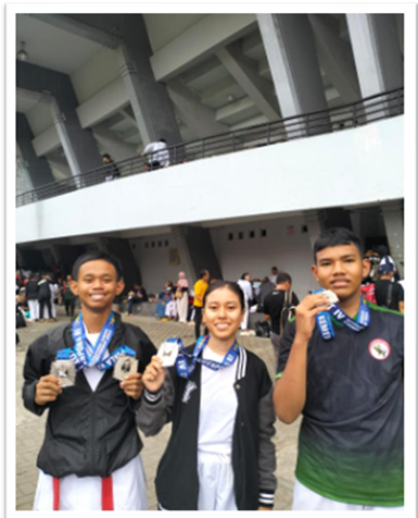 Kumite Perorangan -54 Kadet Putra